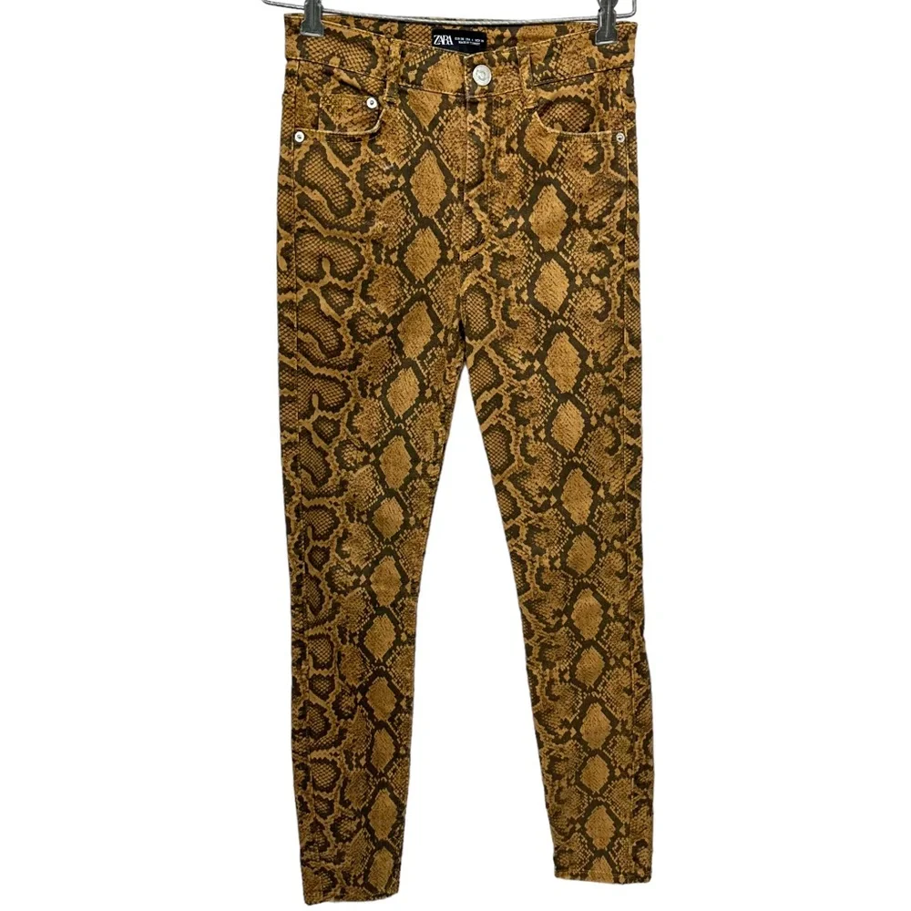 ZARA Pants Sz 4 Animal Print High Rise Skinny Edgy Spicy Denim - Picture 1 of 10
